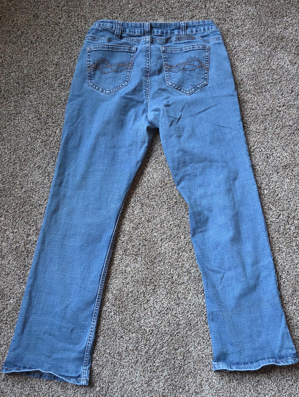 Cowgirl Tuff Women's Straight Leg Jeans - Light Blue Denim